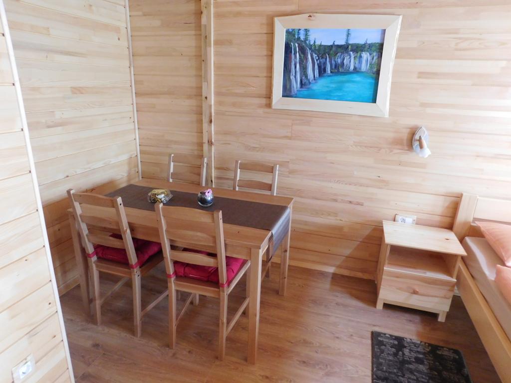Guesthouse Sara กราโบวาซ ภายนอก รูปภาพ