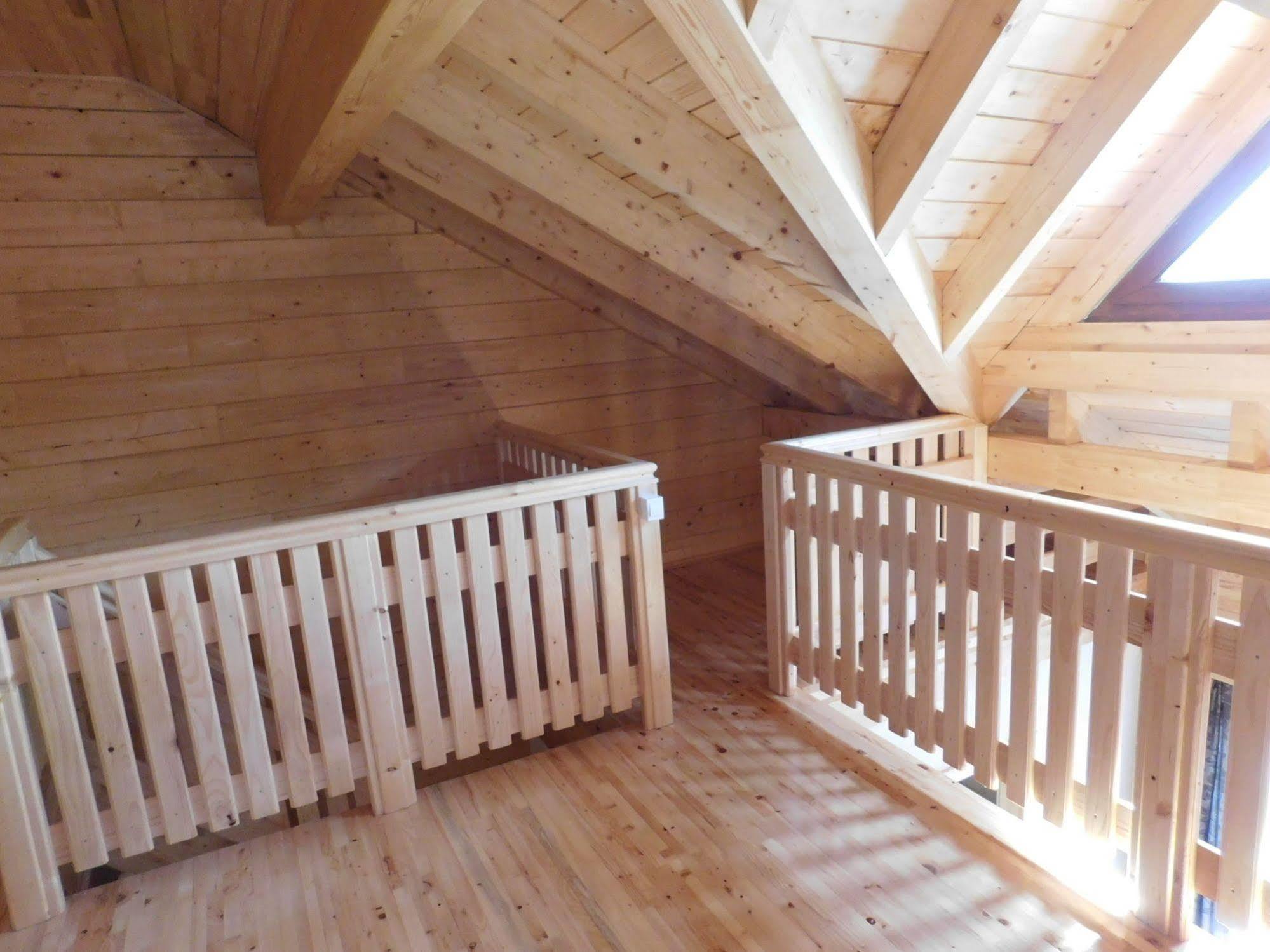 Guesthouse Sara กราโบวาซ ภายนอก รูปภาพ